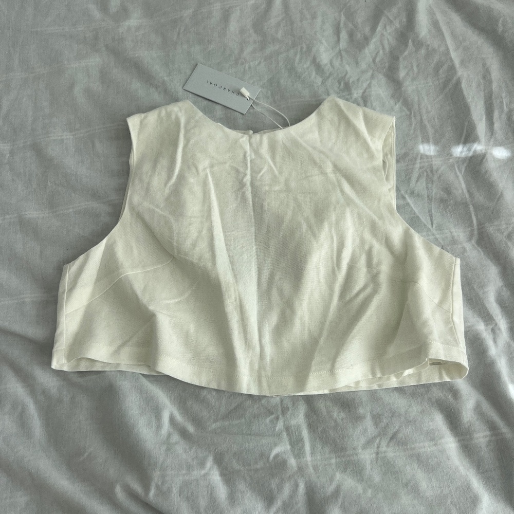 charcoal como linen top